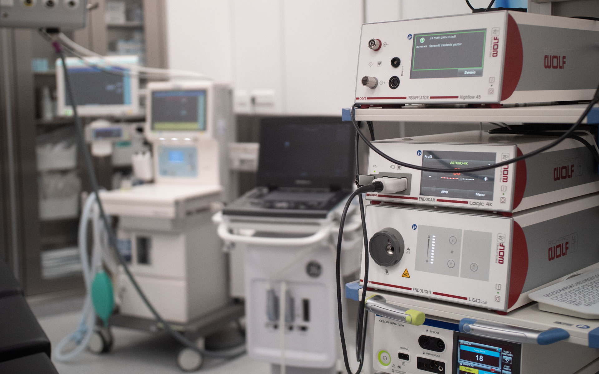 Wyposażenie medyczne sali operacyjnej Centrum Medycznego PROMED — Szpital